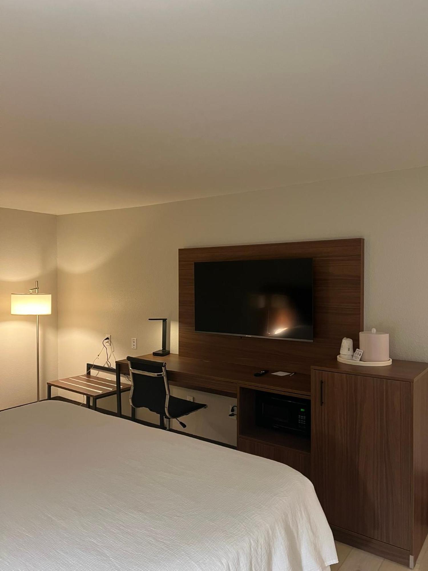 Wingate By Wyndham Dublin Near Claytor Lake State Park Luaran gambar